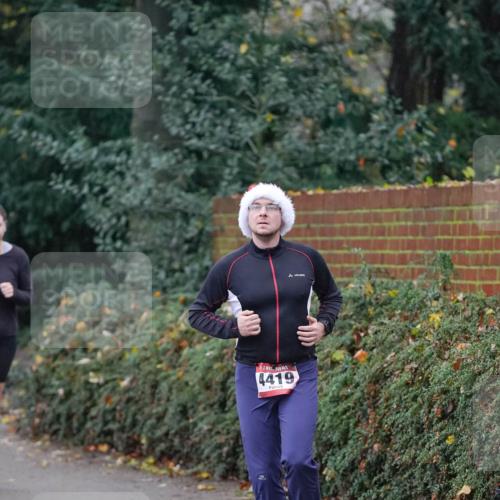 07.12.2025 - St. Pauli X-Mass-Run No. 15 Michael Burmester http://msf.ph/oto/9413375 07.12.2025 10:03:28 Laufen 4419 meine-sportfotos.de