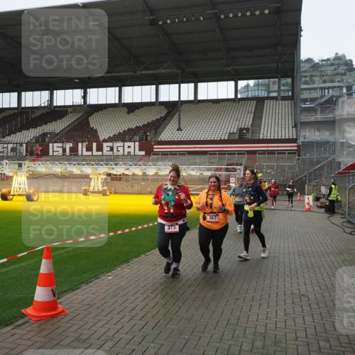 07.12.2025 - St. Pauli X-Mass-Run No. 15 Fabian Wolf http://msf.ph/oto/9413395 07.12.2025 11:19:40 Ziel 367, 373, 797, 1336, 1343, 1563, 2217, 3160 meine-sportfotos.de