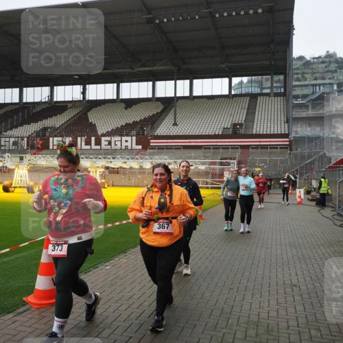 07.12.2025 - St. Pauli X-Mass-Run No. 15 Fabian Wolf http://msf.ph/oto/9413416 07.12.2025 11:19:41 Ziel 367, 373, 797, 1336, 1343, 1563, 2217, 3160 meine-sportfotos.de