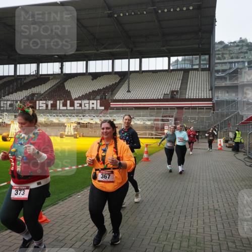 07.12.2025 - St. Pauli X-Mass-Run No. 15 Fabian Wolf http://msf.ph/oto/9413419 07.12.2025 11:19:41 Ziel 367, 373, 797, 1336, 1343, 1563, 2217, 3160 meine-sportfotos.de