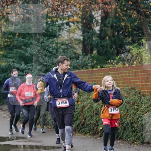 07.12.2025 - St. Pauli X-Mass-Run No. 15 Michael Burmester http://msf.ph/oto/9413423 07.12.2025 10:03:35 Laufen 4435, 3156, 3154 meine-sportfotos.de