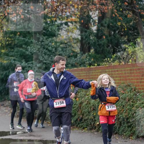 07.12.2025 - St. Pauli X-Mass-Run No. 15 Michael Burmester http://msf.ph/oto/9413426 07.12.2025 10:03:35 Laufen 263, 3156, 3154 meine-sportfotos.de