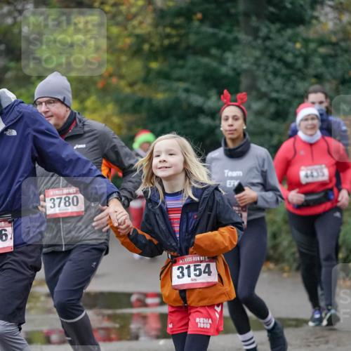 07.12.2025 - St. Pauli X-Mass-Run No. 15 Michael Burmester http://msf.ph/oto/9413447 07.12.2025 10:03:37 Laufen 0, 15, 6, 3780, 15, 3154, 1000 meine-sportfotos.de