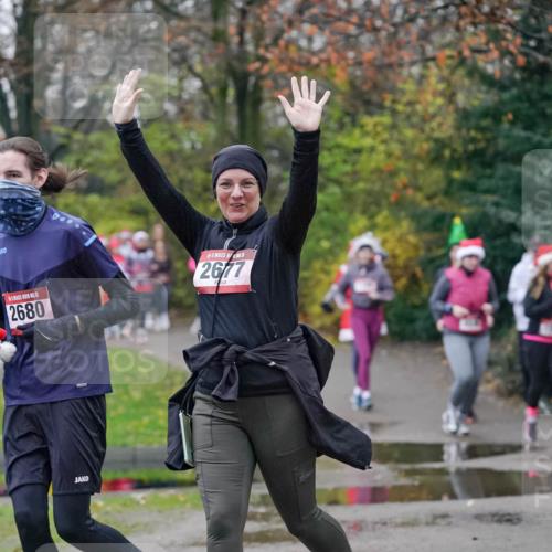 07.12.2025 - St. Pauli X-Mass-Run No. 15 Michael Burmester http://msf.ph/oto/9413513 07.12.2025 10:03:41 Laufen 2680, 26, 77 meine-sportfotos.de