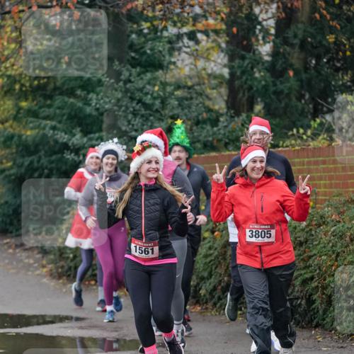 07.12.2025 - St. Pauli X-Mass-Run No. 15 Michael Burmester http://msf.ph/oto/9413547 07.12.2025 10:03:44 Laufen 1561, 15, 3805 meine-sportfotos.de