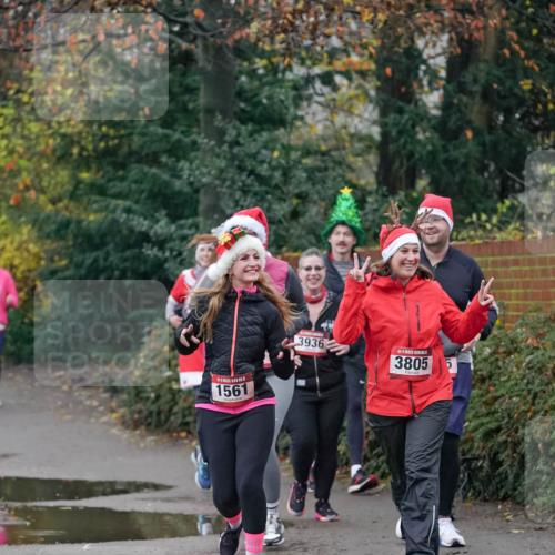 07.12.2025 - St. Pauli X-Mass-Run No. 15 Michael Burmester http://msf.ph/oto/9413556 07.12.2025 10:03:45 Laufen 1561, 3936, 3805 meine-sportfotos.de