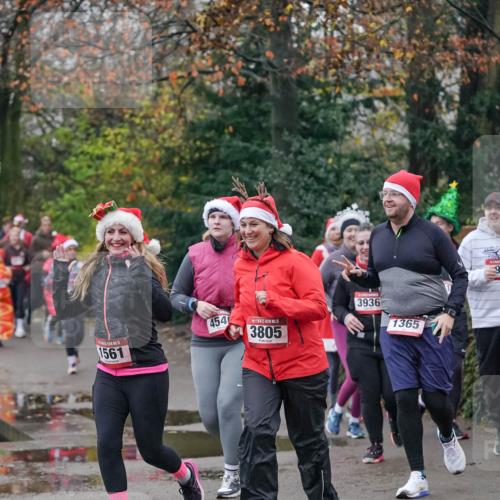 07.12.2025 - St. Pauli X-Mass-Run No. 15 Michael Burmester http://msf.ph/oto/9413571 07.12.2025 10:03:46 Laufen 1561, 454, 15, 3805, 3936, 1365, 9 meine-sportfotos.de