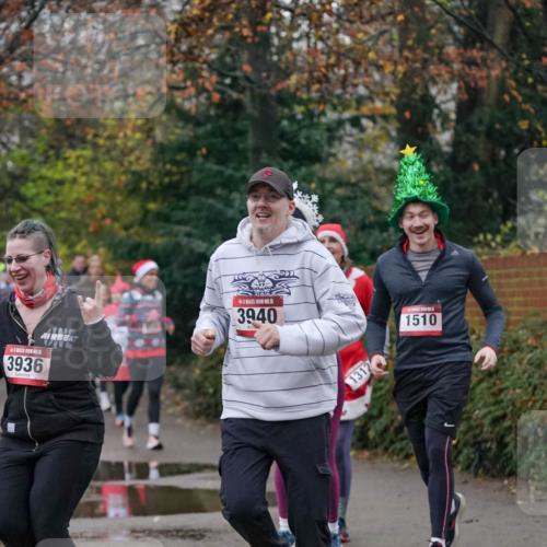 07.12.2025 - St. Pauli X-Mass-Run No. 15 Michael Burmester http://msf.ph/oto/9413591 07.12.2025 10:03:48 Laufen 3936, 3940, 1312, 1510 meine-sportfotos.de