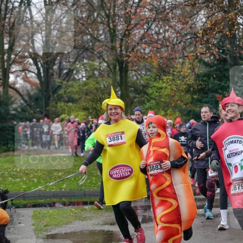 07.12.2025 - St. Pauli X-Mass-Run No. 15 Michael Burmester http://msf.ph/oto/9413698 07.12.2025 10:03:56 Laufen 3881, 15, 3883, 449, 3879 meine-sportfotos.de