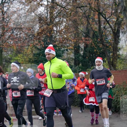07.12.2025 - St. Pauli X-Mass-Run No. 15 Michael Burmester http://msf.ph/oto/9413781 07.12.2025 10:04:03 Laufen 28, 3699, 04, 4496, 42, 110, 3779, 4071 meine-sportfotos.de