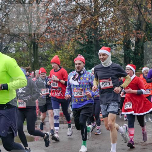07.12.2025 - St. Pauli X-Mass-Run No. 15 Michael Burmester http://msf.ph/oto/9413787 07.12.2025 10:04:04 Laufen 2304, 1996, 4042, 3699, 4071, 3779, 104 meine-sportfotos.de