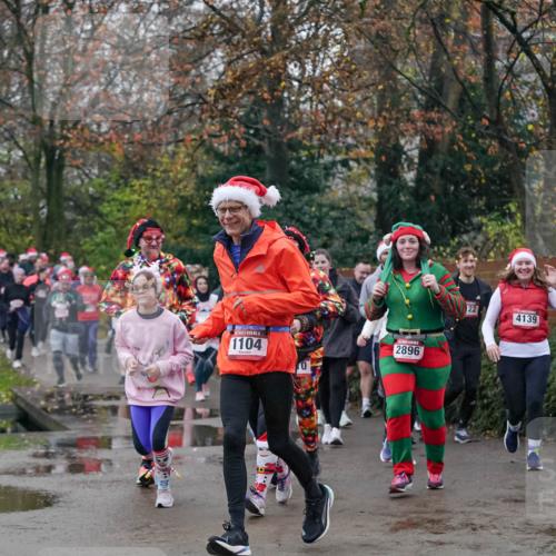 07.12.2025 - St. Pauli X-Mass-Run No. 15 Michael Burmester http://msf.ph/oto/9413823 07.12.2025 10:04:07 Laufen 15, 1104, 2896, 22, 4139 meine-sportfotos.de