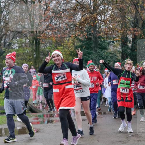 07.12.2025 - St. Pauli X-Mass-Run No. 15 Michael Burmester http://msf.ph/oto/9413942 07.12.2025 10:04:16 Laufen 398, 4538, 5, 3080, 3986, 4245, 13, 92, 3412, 211 meine-sportfotos.de