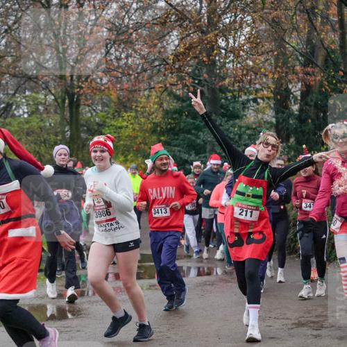 07.12.2025 - St. Pauli X-Mass-Run No. 15 Michael Burmester http://msf.ph/oto/9413948 07.12.2025 10:04:16 Laufen 0, 3986, 3413, 211, 341 meine-sportfotos.de