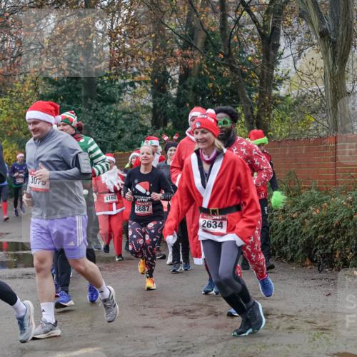 07.12.2025 - St. Pauli X-Mass-Run No. 15 Michael Burmester http://msf.ph/oto/9414028 07.12.2025 10:04:22 Laufen 3075, 4160, 3887, 2634 meine-sportfotos.de