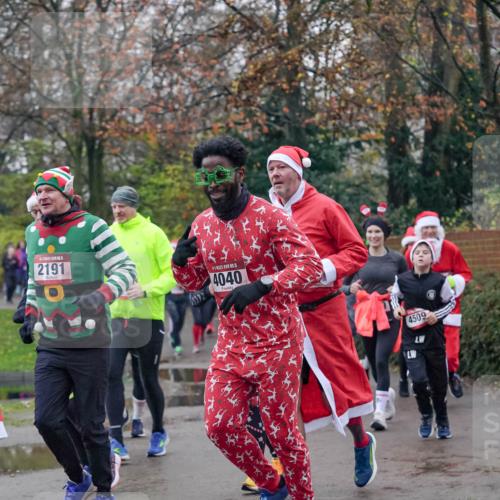 07.12.2025 - St. Pauli X-Mass-Run No. 15 Michael Burmester http://msf.ph/oto/9414050 07.12.2025 10:04:23 Laufen 5, 2191, 15, 4040, 4509 meine-sportfotos.de