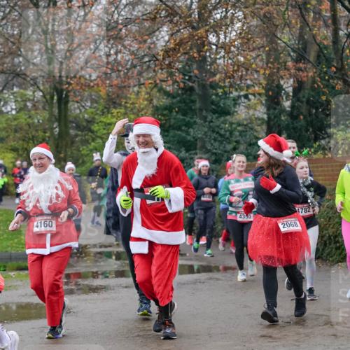 07.12.2025 - St. Pauli X-Mass-Run No. 15 Michael Burmester http://msf.ph/oto/9414089 07.12.2025 10:04:26 Laufen 4160, 20, 4481, 4350, 4782, 2068 meine-sportfotos.de