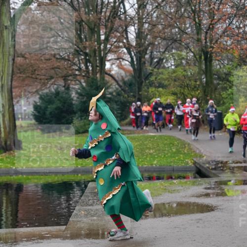 07.12.2025 - St. Pauli X-Mass-Run No. 15 Michael Burmester http://msf.ph/oto/9414167 07.12.2025 10:04:33 Laufen  meine-sportfotos.de
