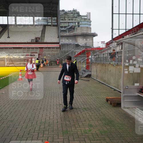 07.12.2025 - St. Pauli X-Mass-Run No. 15 Fabian Wolf http://msf.ph/oto/9414179 07.12.2025 11:21:44 Ziel 1549, 1902, 1907, 1939, 2033, 2197, 2473, 2474 meine-sportfotos.de