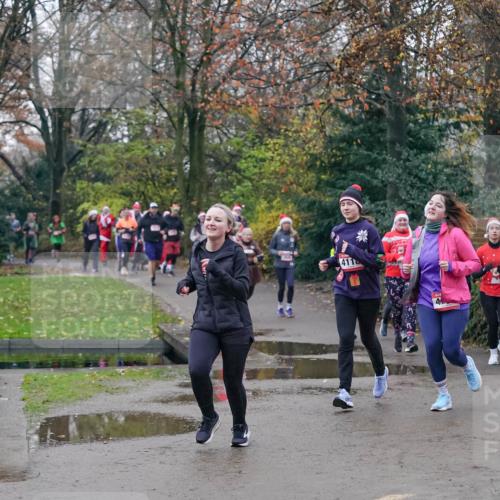 07.12.2025 - St. Pauli X-Mass-Run No. 15 Michael Burmester http://msf.ph/oto/9414198 07.12.2025 10:04:36 Laufen 4118 meine-sportfotos.de