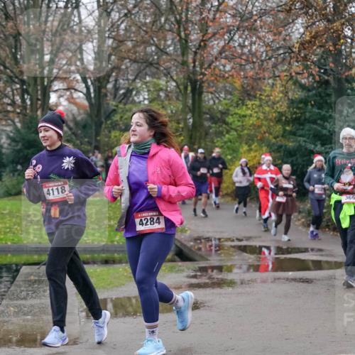 07.12.2025 - St. Pauli X-Mass-Run No. 15 Michael Burmester http://msf.ph/oto/9414222 07.12.2025 10:04:38 Laufen 4118, 4284, 369 meine-sportfotos.de