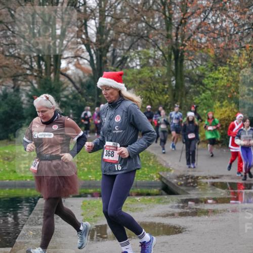 07.12.2025 - St. Pauli X-Mass-Run No. 15 Michael Burmester http://msf.ph/oto/9414285 07.12.2025 10:04:44 Laufen 368, 368, 16 meine-sportfotos.de