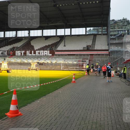 07.12.2025 - St. Pauli X-Mass-Run No. 15 Fabian Wolf http://msf.ph/oto/9414332 07.12.2025 11:22:23 Ziel 2550, 2557, 2812, 2985, 3127 meine-sportfotos.de