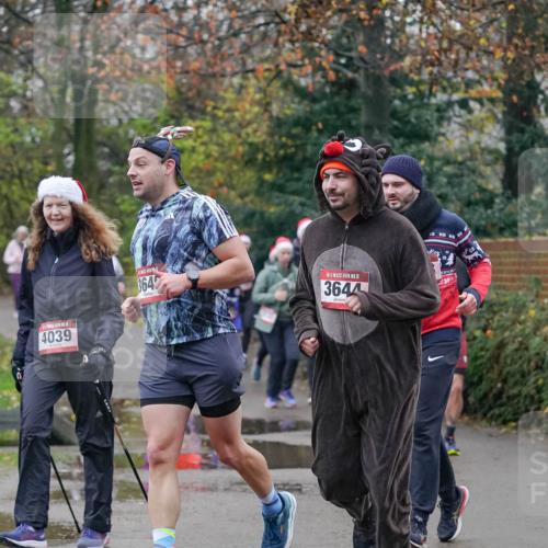 07.12.2025 - St. Pauli X-Mass-Run No. 15 Michael Burmester http://msf.ph/oto/9414396 07.12.2025 10:04:54 Laufen 4039, 364, 15, 3644 meine-sportfotos.de
