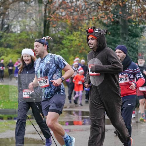07.12.2025 - St. Pauli X-Mass-Run No. 15 Michael Burmester http://msf.ph/oto/9414402 07.12.2025 10:04:54 Laufen 403, 5, 3649, 3, 2638, 2172 meine-sportfotos.de
