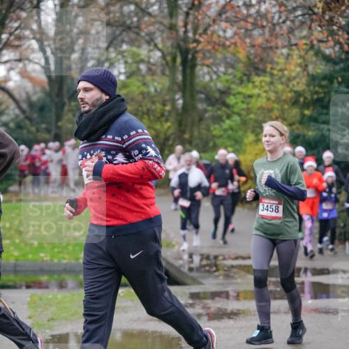 07.12.2025 - St. Pauli X-Mass-Run No. 15 Michael Burmester http://msf.ph/oto/9414408 07.12.2025 10:04:55 Laufen 3458 meine-sportfotos.de