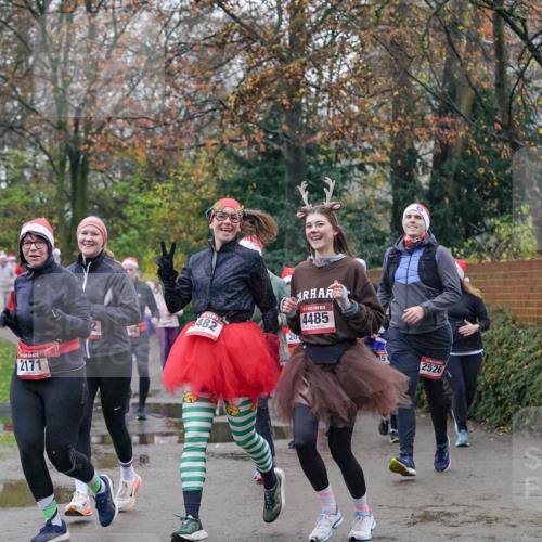 07.12.2025 - St. Pauli X-Mass-Run No. 15 Michael Burmester http://msf.ph/oto/9414441 07.12.2025 10:04:59 Laufen 2171, 482, 4485, 20, 5, 2526 meine-sportfotos.de