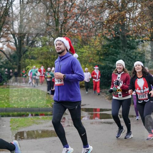 07.12.2025 - St. Pauli X-Mass-Run No. 15 Michael Burmester http://msf.ph/oto/9414542 07.12.2025 10:05:05 Laufen 4765, 8, 2101 meine-sportfotos.de