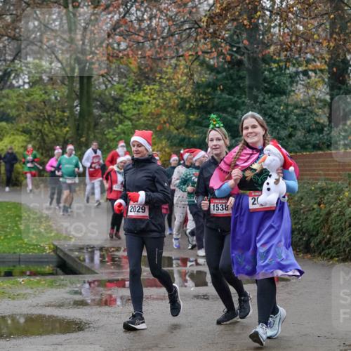 07.12.2025 - St. Pauli X-Mass-Run No. 15 Michael Burmester http://msf.ph/oto/9414602 07.12.2025 10:05:09 Laufen 2029, 1538, 20 meine-sportfotos.de