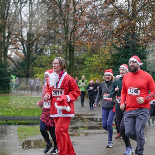 07.12.2025 - St. Pauli X-Mass-Run No. 15 Michael Burmester http://msf.ph/oto/9414710 07.12.2025 10:05:18 Laufen 2369, 2874, 4388, 1, 1586 meine-sportfotos.de