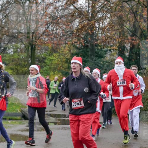 07.12.2025 - St. Pauli X-Mass-Run No. 15 Michael Burmester http://msf.ph/oto/9414725 07.12.2025 10:05:19 Laufen 435, 3962, 2149 meine-sportfotos.de