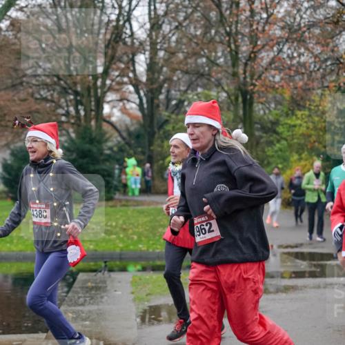 07.12.2025 - St. Pauli X-Mass-Run No. 15 Michael Burmester http://msf.ph/oto/9414731 07.12.2025 10:05:19 Laufen 4380, 962 meine-sportfotos.de