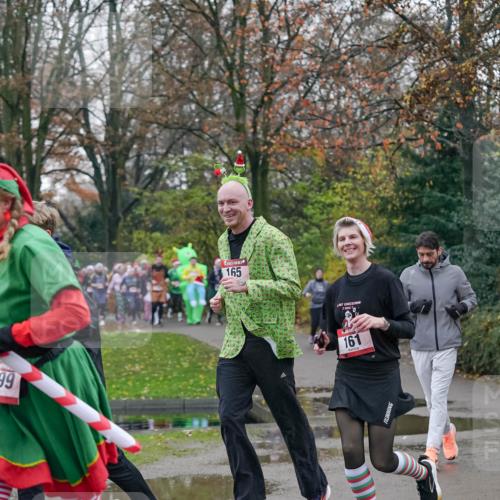 07.12.2025 - St. Pauli X-Mass-Run No. 15 Michael Burmester http://msf.ph/oto/9414792 07.12.2025 10:05:27 Laufen 99, 165, 161 meine-sportfotos.de