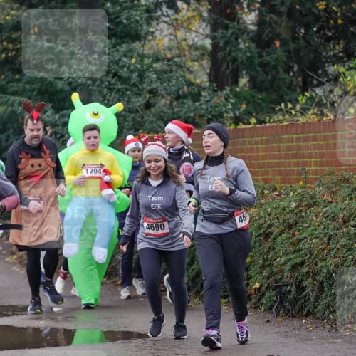07.12.2025 - St. Pauli X-Mass-Run No. 15 Michael Burmester http://msf.ph/oto/9414821 07.12.2025 10:05:38 Laufen 1204, 4690, 469 meine-sportfotos.de