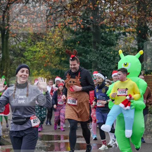 07.12.2025 - St. Pauli X-Mass-Run No. 15 Michael Burmester http://msf.ph/oto/9414835 07.12.2025 10:05:41 Laufen 469, 433, 24, 1198, 26, 1204 meine-sportfotos.de