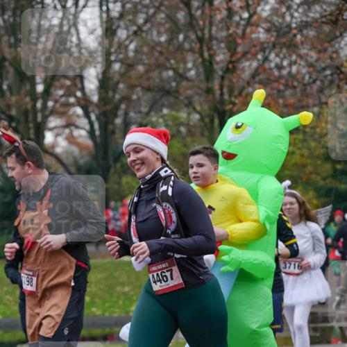 07.12.2025 - St. Pauli X-Mass-Run No. 15 Michael Burmester http://msf.ph/oto/9414851 07.12.2025 10:05:44 Laufen 198, 6, 15, 4467, 3716 meine-sportfotos.de