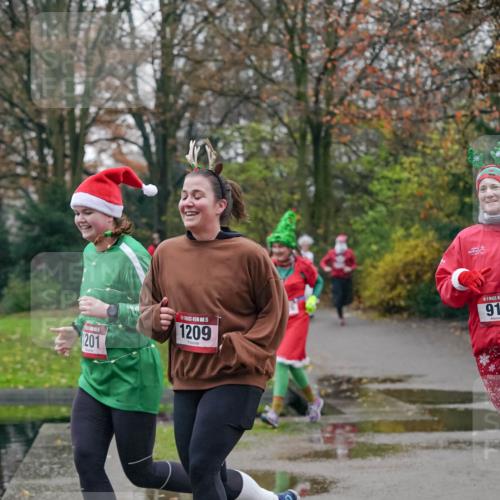 07.12.2025 - St. Pauli X-Mass-Run No. 15 Michael Burmester http://msf.ph/oto/9414863 07.12.2025 10:05:46 Laufen 201, 15, 1209, 91 meine-sportfotos.de
