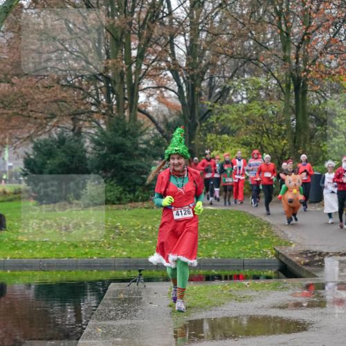 07.12.2025 - St. Pauli X-Mass-Run No. 15 Michael Burmester http://msf.ph/oto/9414865 07.12.2025 10:05:47 Laufen 4126 meine-sportfotos.de
