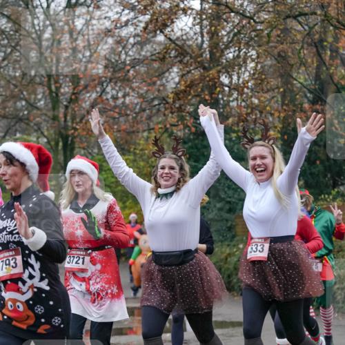 07.12.2025 - St. Pauli X-Mass-Run No. 15 Michael Burmester http://msf.ph/oto/9414885 07.12.2025 10:05:51 Laufen 793, 3721, 33 meine-sportfotos.de