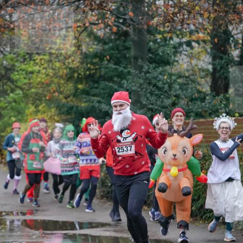 07.12.2025 - St. Pauli X-Mass-Run No. 15 Michael Burmester http://msf.ph/oto/9414903 07.12.2025 10:05:55 Laufen 15, 2537, 20 meine-sportfotos.de