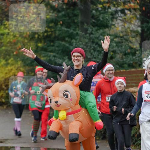 07.12.2025 - St. Pauli X-Mass-Run No. 15 Michael Burmester http://msf.ph/oto/9414914 07.12.2025 10:05:56 Laufen 7, 37, 42 meine-sportfotos.de