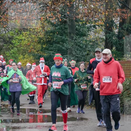 07.12.2025 - St. Pauli X-Mass-Run No. 15 Michael Burmester http://msf.ph/oto/9414962 07.12.2025 10:06:07 Laufen 4277, 4276, 4476, 388, 2914, 4266 meine-sportfotos.de