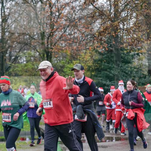 07.12.2025 - St. Pauli X-Mass-Run No. 15 Michael Burmester http://msf.ph/oto/9414971 07.12.2025 10:06:08 Laufen 3889, 276, 2914 meine-sportfotos.de