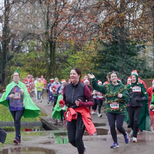 07.12.2025 - St. Pauli X-Mass-Run No. 15 Michael Burmester http://msf.ph/oto/9414979 07.12.2025 10:06:10 Laufen 276, 4266, 309 meine-sportfotos.de