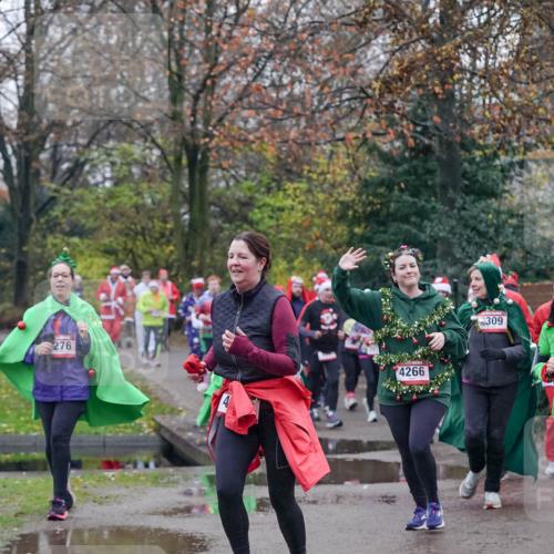 07.12.2025 - St. Pauli X-Mass-Run No. 15 Michael Burmester http://msf.ph/oto/9414981 07.12.2025 10:06:10 Laufen 276, 4266, 309 meine-sportfotos.de