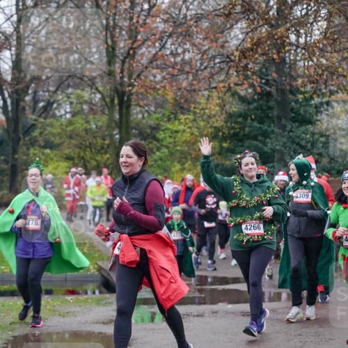 07.12.2025 - St. Pauli X-Mass-Run No. 15 Michael Burmester http://msf.ph/oto/9414982 07.12.2025 10:06:10 Laufen 276, 4266, 1309, 42 meine-sportfotos.de